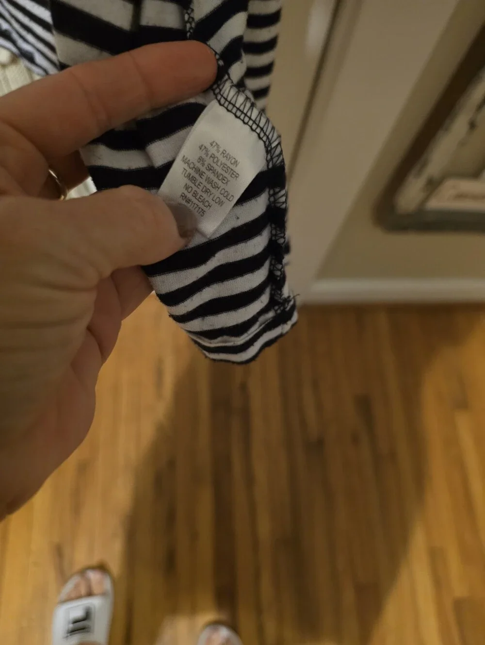 N/A navy white